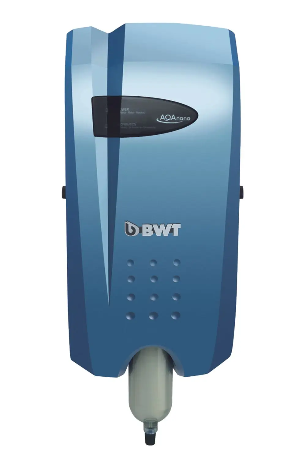 Wasserenthärter in blauer Gehäusefarbe von BWT mit Anzeige für Strom und Betriebsstatus, ausgestattet mit einem Auslass für die Wasserzufuhr.